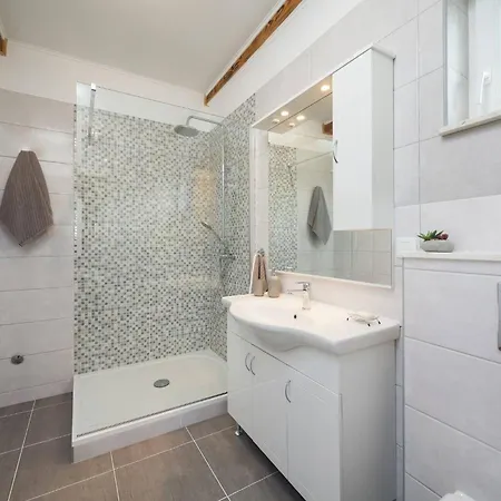 Tatil Evi Family Friendly House With A Swimming Pool Stupin Celine, - 18194 *